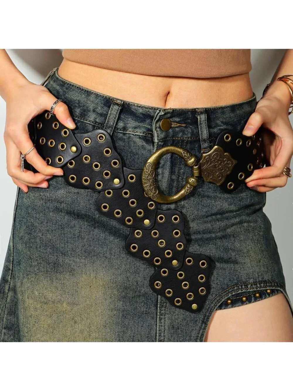 Vintage Wide Disc Leather Belt for Women | Boho Western Chunky Waist Belt